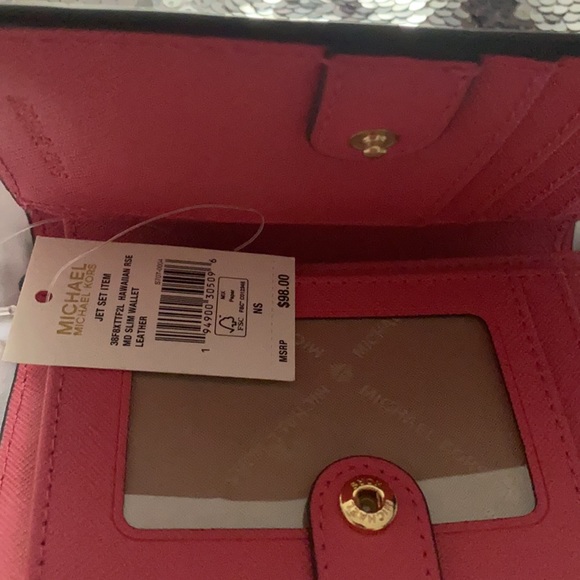 Michael Kors Wallet - Picture 3 of 3